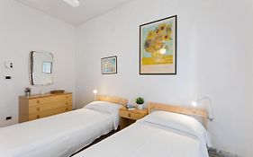 Aci Castello Seaview Apartment With Parking